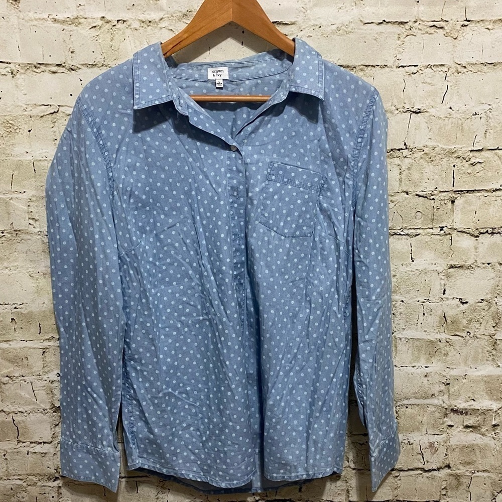 Crown & Ivy Blue White Polka Dot Button Up Shirt